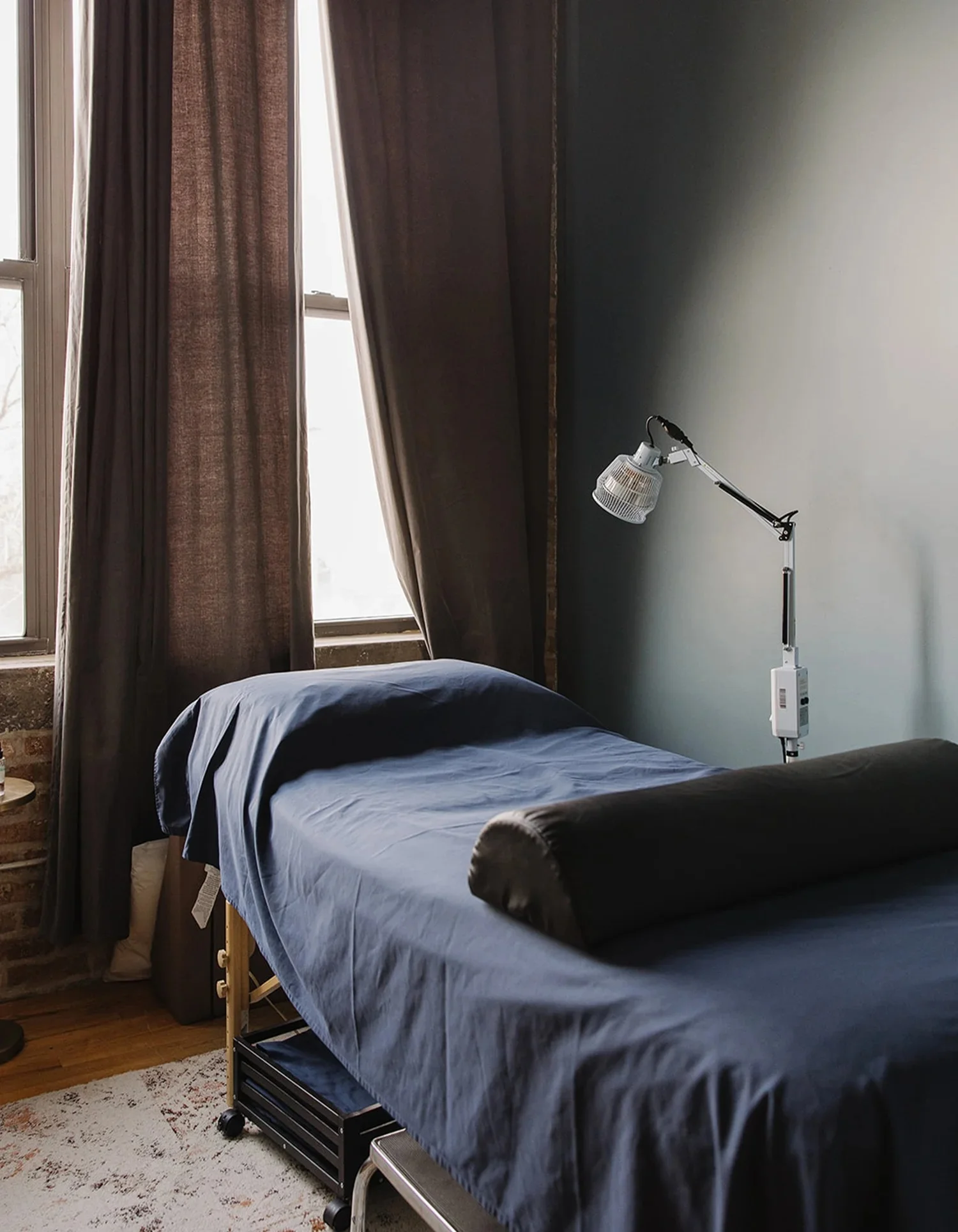 Leigh Gilkey, Licensed Acupuncturist and Owner of Essential Acupuncture Chicago